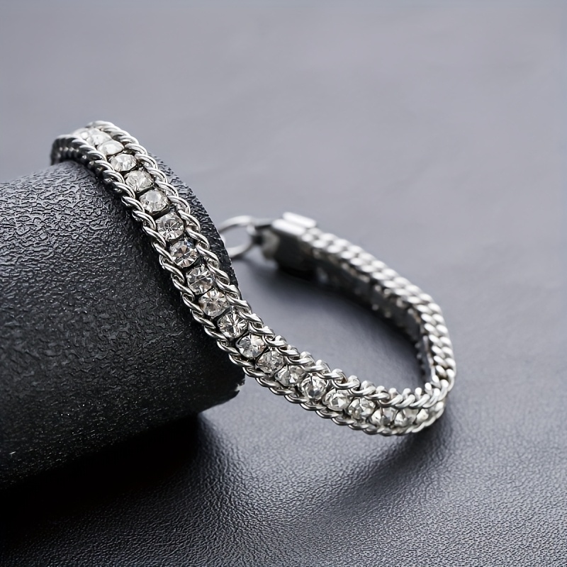 

Zhenwei Chic Stainless Steel Bracelet With Sparkling Accents - Casual, Non-magnetic, Ideal For & Gifting, Fashion,