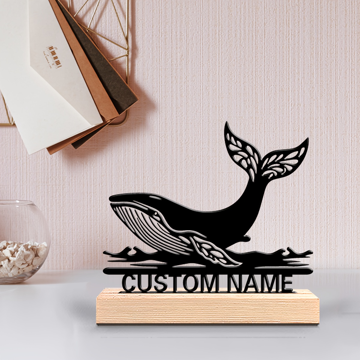 TEMU Une sculpture de bleue personnalisable en métal avec une base en bois - une décoration de bureau sur le thème de l'océan personnalisée, adaptée