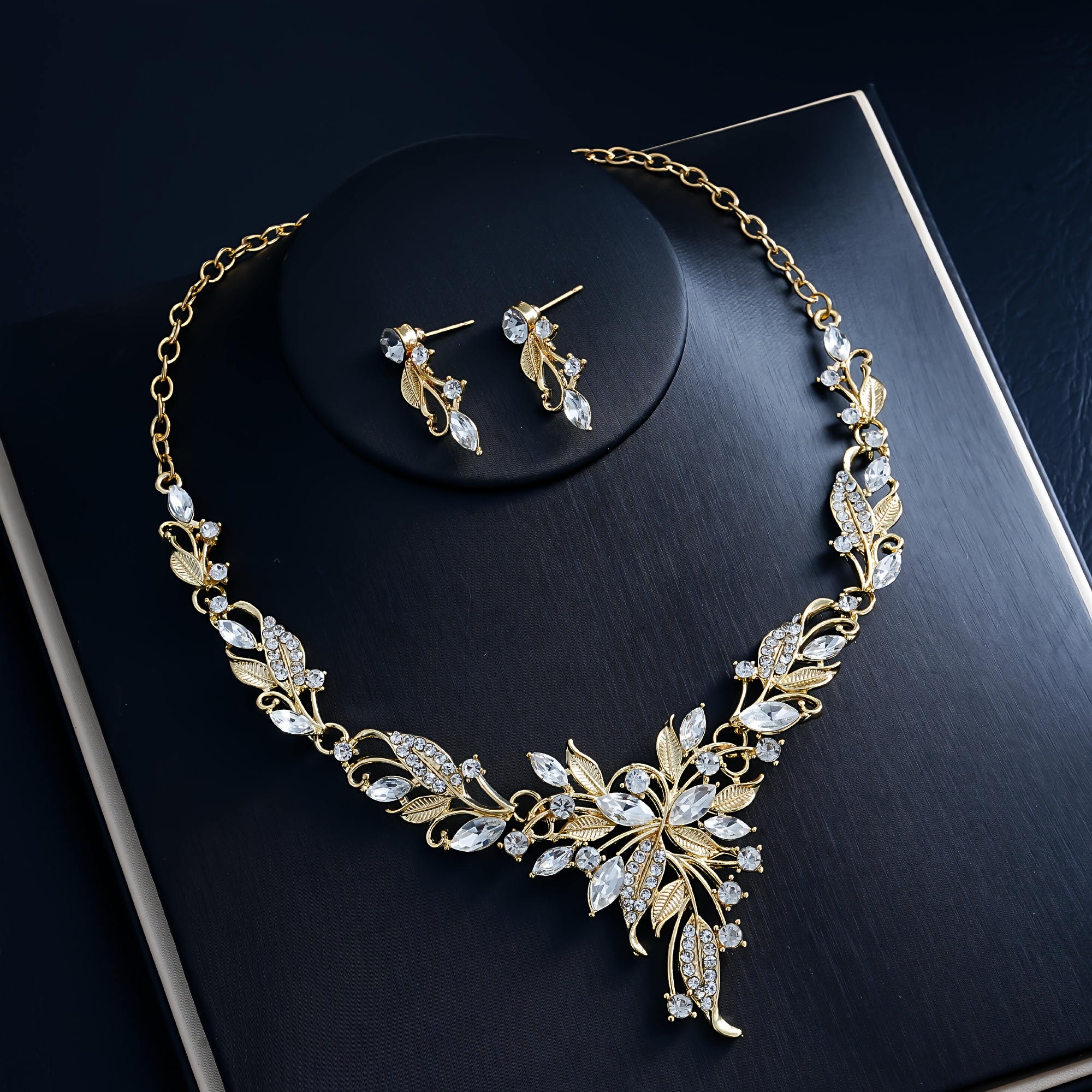 TEMU Parure de collier et boucles d'oreilles 2 pièces, ensemble de bijoux de mariée scintillants avec motif de feuille, convient pour les banquets,