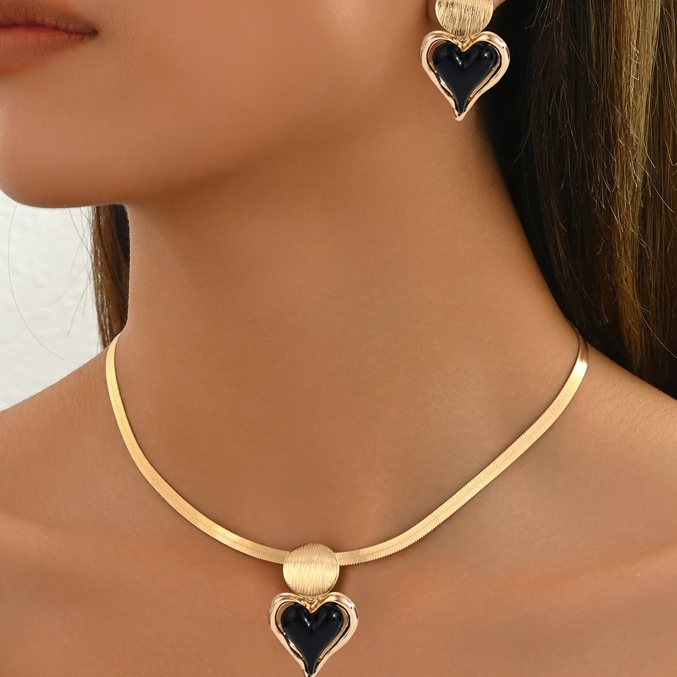 TEMU 2pcs Set: Fashionable And Elegant Necklace And Stud Earrings Women's Jewelry Set, Featuring A Flat Snake Chain, Geometric Striped Disc, And A