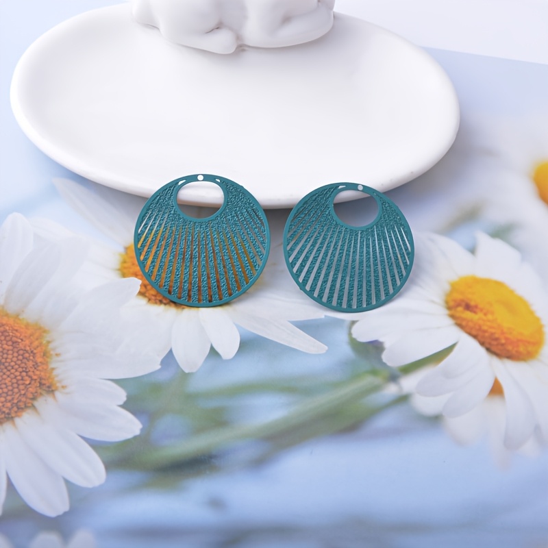 10pcs Round Hollow Fan-Shaped Copper Alloy Charms Set