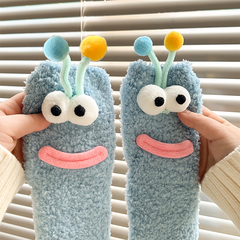 TEMU Couleur Aléatoire 1/3 Paire, Chaussettes en Peluche Mignonnes et Amusantes à Motif Dessin , et Mignonnes, Épaississantes pour Couple, Chauffant