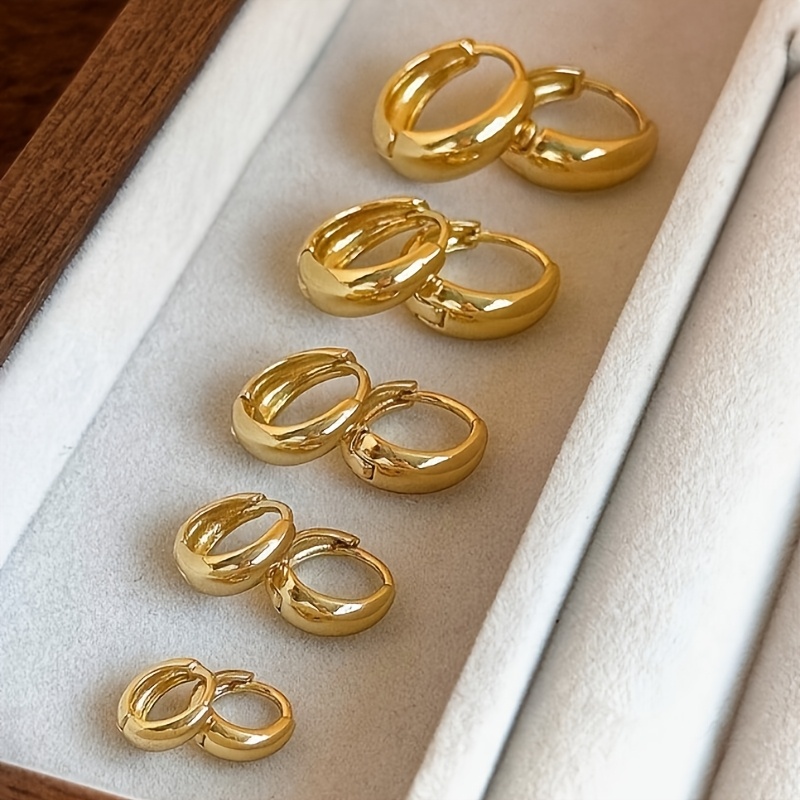 Image of 5 Pairs Of -size Smooth Hoop Earrings, A Niche Minimalist Commuter Accessory Suitable For Wedding Banquets, Balls, Holiday Gifts, And Daily Commuting Wear