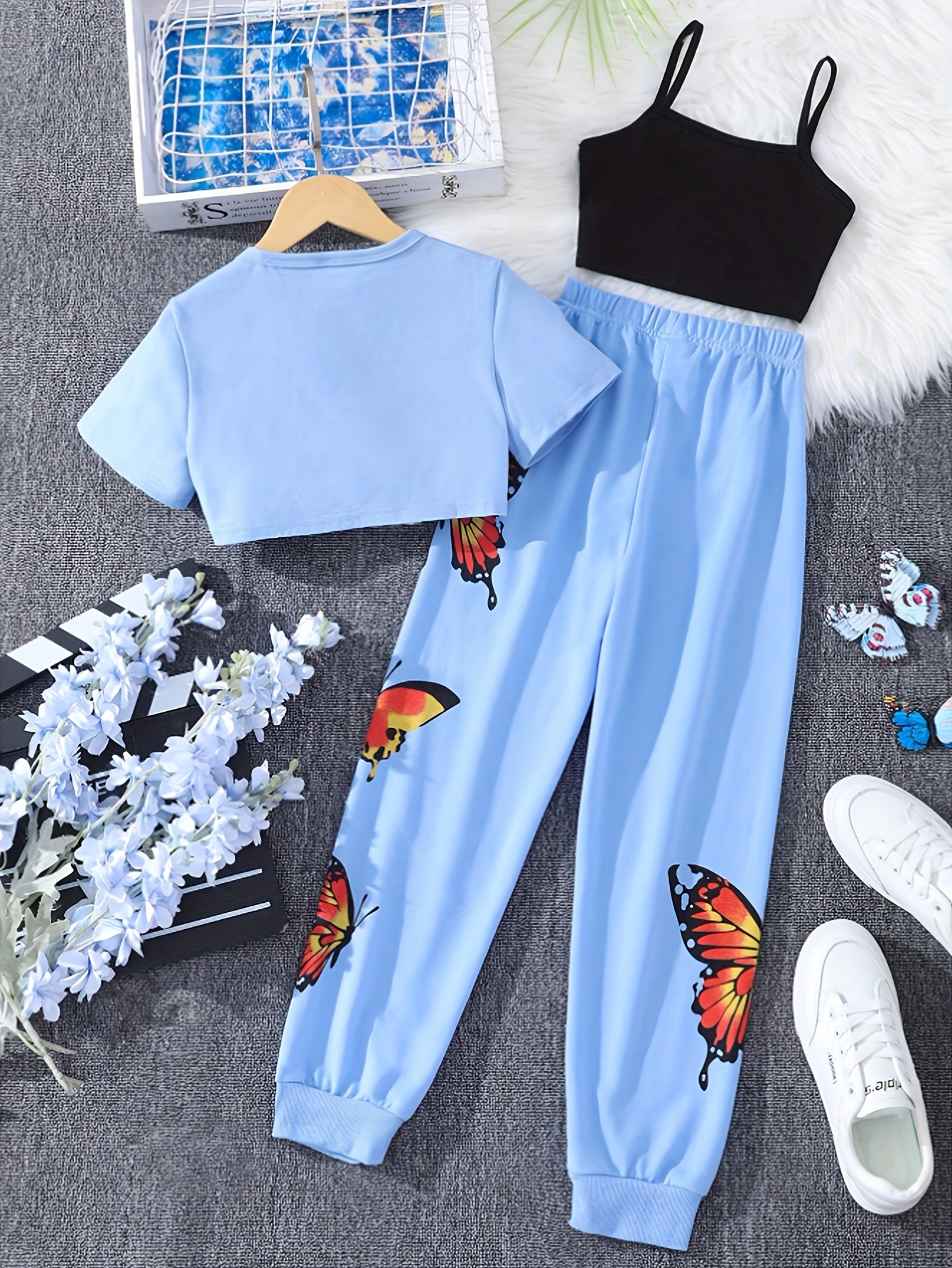 Butterfly sweat outfit sale