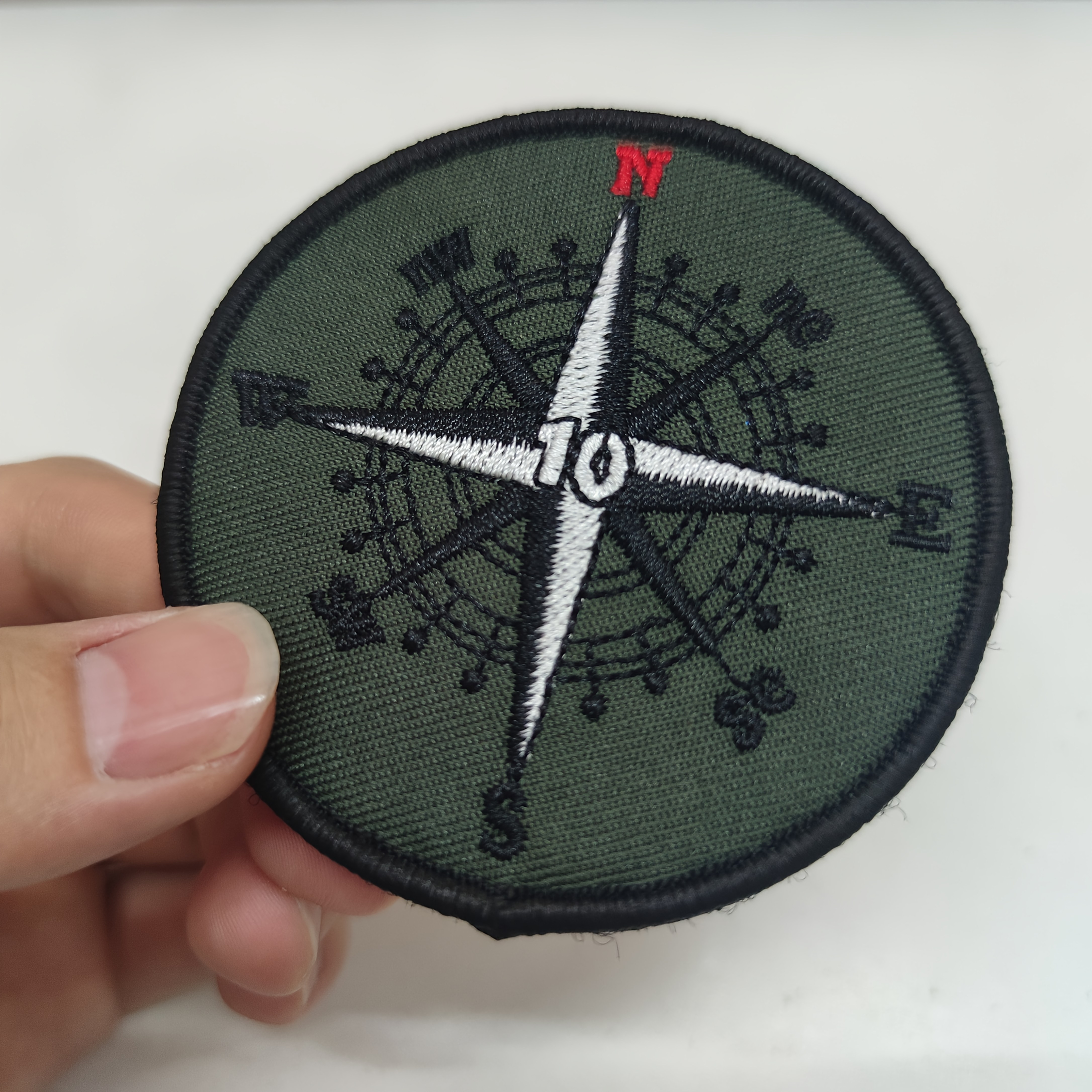 1pc Of Compass Embroidery Patch With - Army Green, Suitable For Vests, Backpacks, And Clothing
