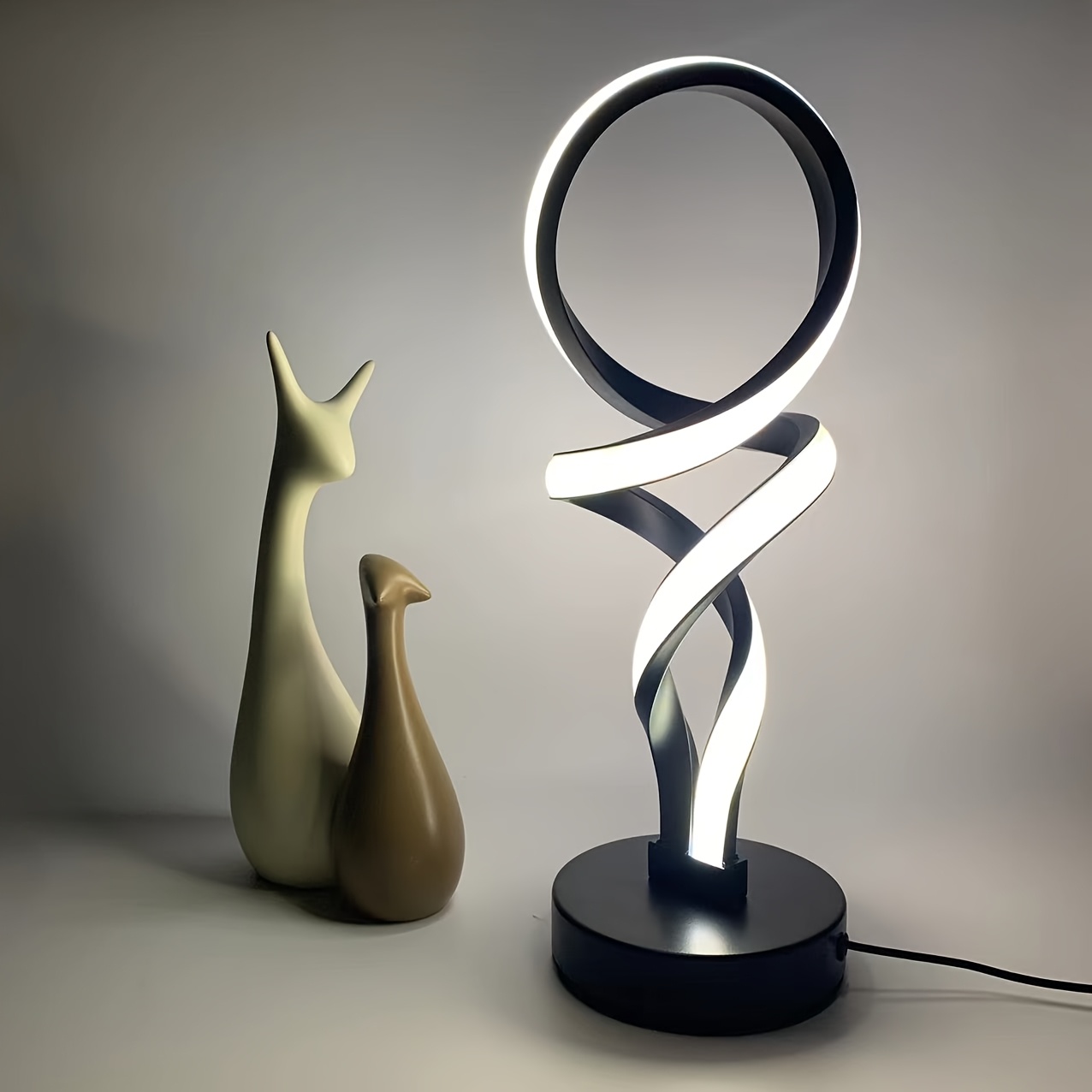 1pc Hercules Modern LED Desk Lamp, Minimalist Design, USB Three-Color Dimming, Multi-Room Decorative Light, Practical Multifunctional Table Lamp Suitable for Bedroom, Living Room, Study, Hotel, Office Bedside Lamp