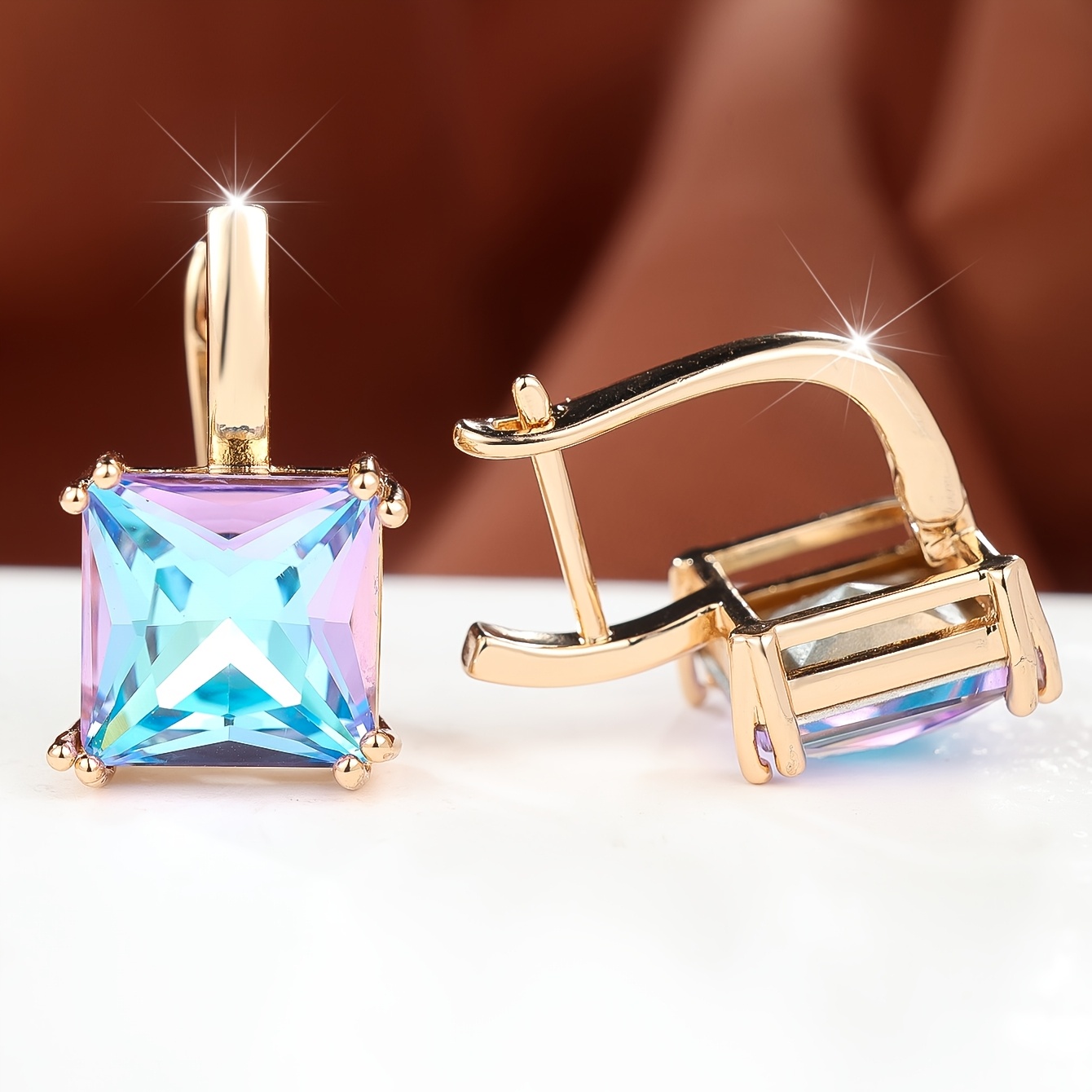 Women's Iridescent Cubic Zirconia Four-Claw Ear Clips, Statement
