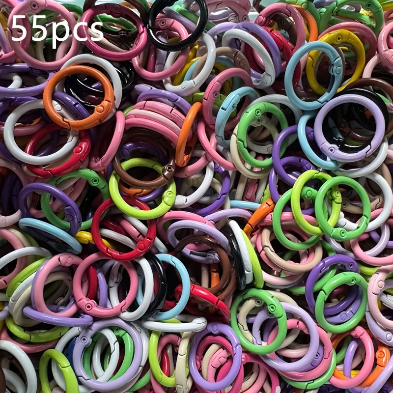 TEMU Lot de 55 anneaux O à ressort en métal colorés, porte-clés ronds ouvrables, couleurs mélangées aléatoires, porte-clés fendus, mousquetons pour
