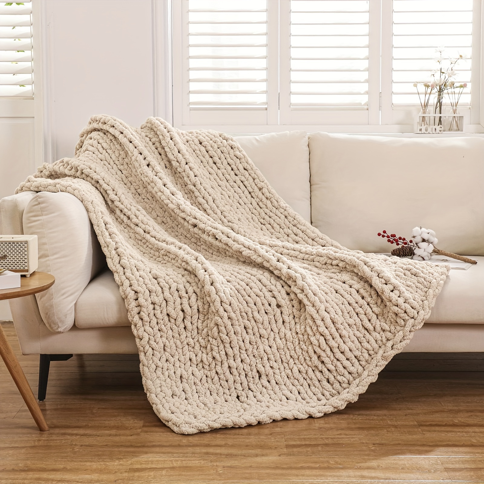 1pc Cozy Chenille Chunky Knit Blanket - 100% Handmade Polyester Fiber, Soft and Comfortable for Sofa, Home Decor, Office, School, Picnic, Travel Gift - All Seasons Outdoor Leisure Throw