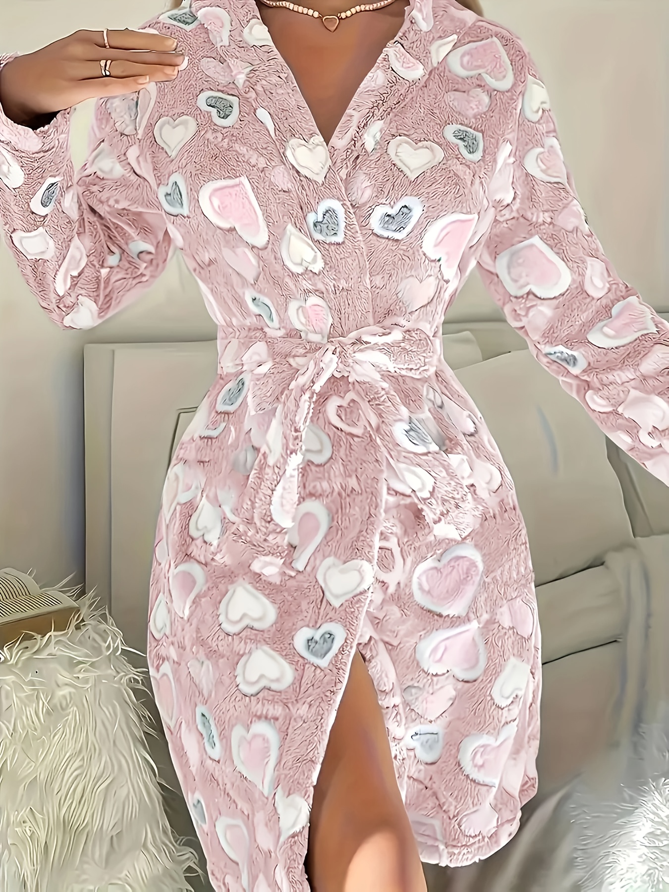 Gezellige Fleece-Gevoerde Damesbadjas met Hartjespatroon, Lange Mouwen en Zakken - Warme Herfst/Winter Thuislounage, Lichtgrijs, Knusse Badjas