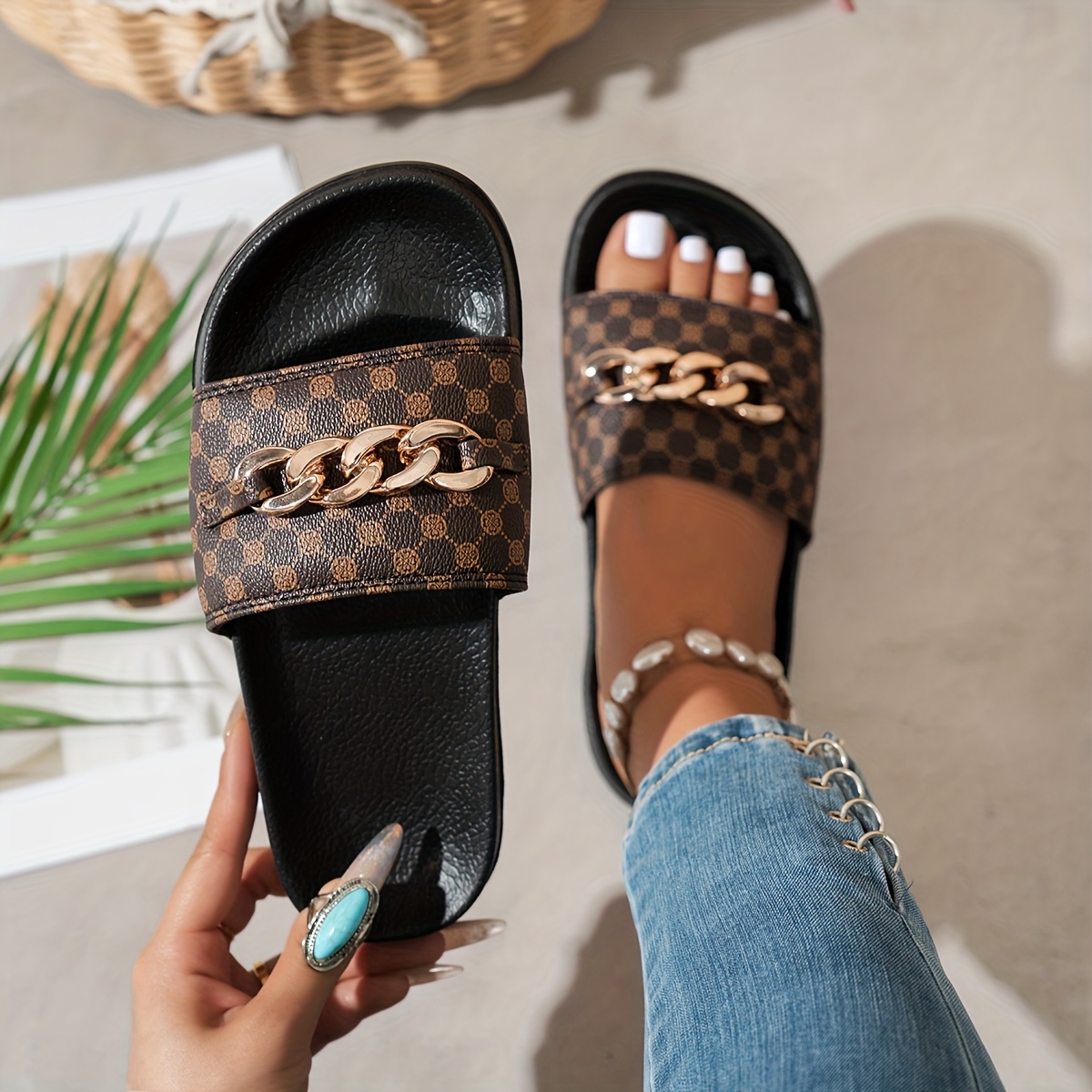 Image of Women's Summer , Chain Decor, Premium Fashion, Lightweight Easy Breathable Thong Sandals, Women Shoes