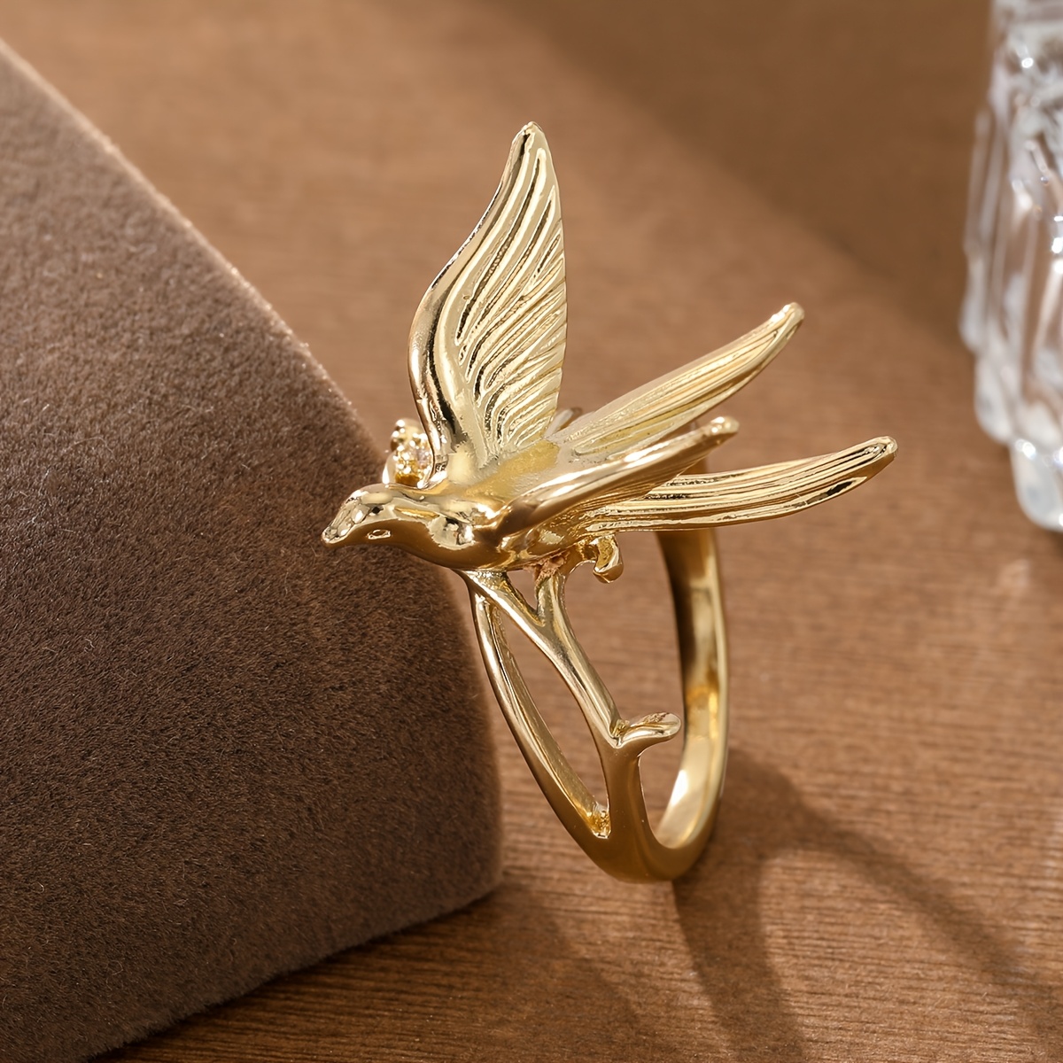 Women's Vintage Flying Bird Relief Swallow Ring, Crushed Zirconia