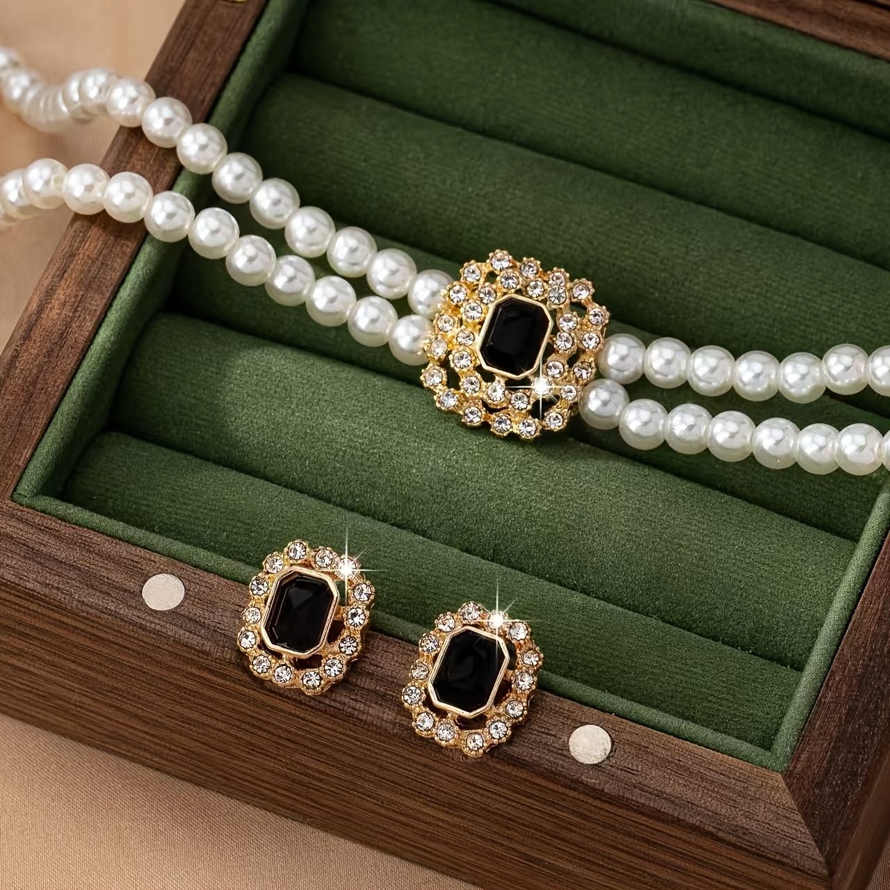 TEMU Ensemble de collier carré à double rangée et de clous d'oreilles, à la tendance, luxueux, élégant et sophistiqué