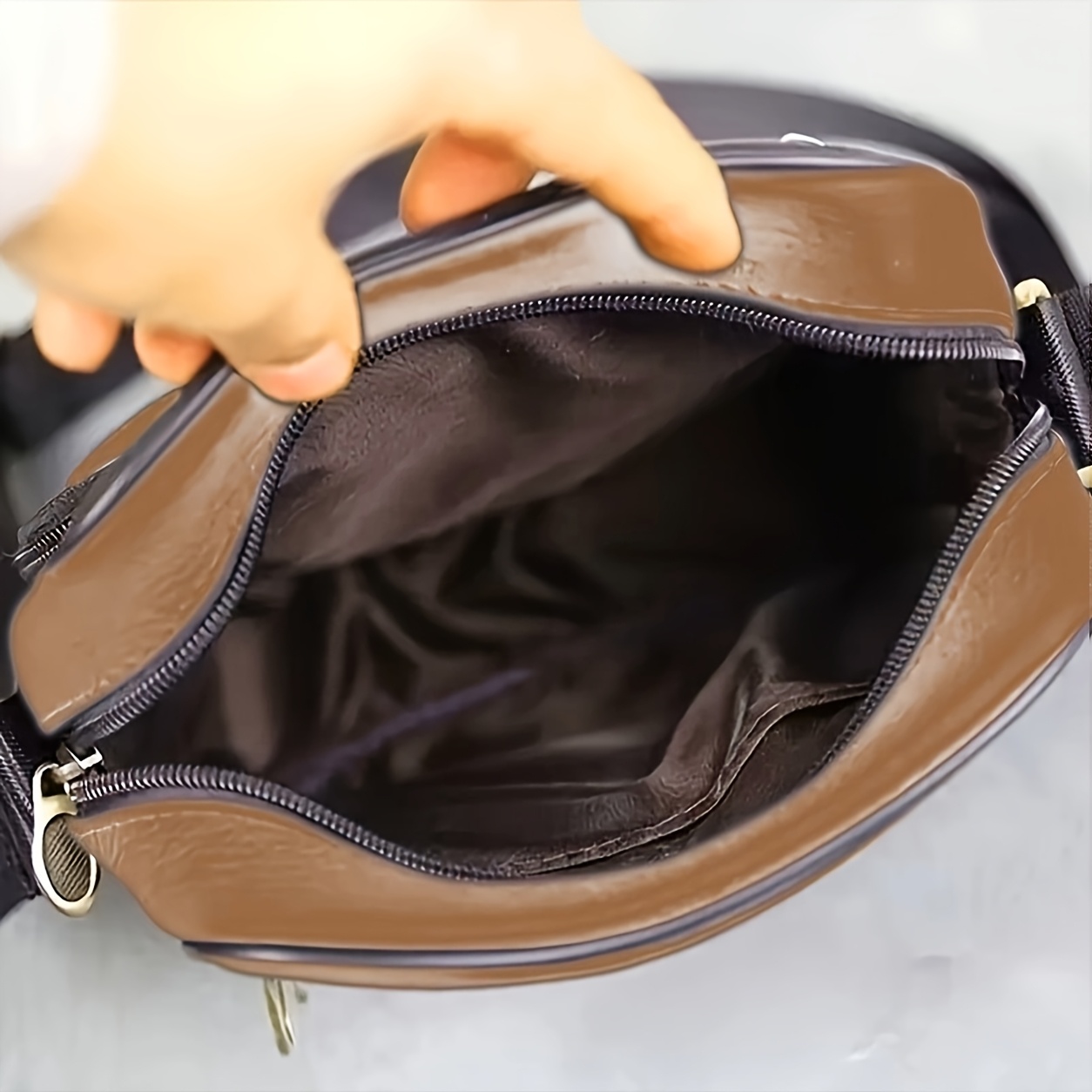 Image of Genuine Cowhide Single-shoulder Bag For Men, Vertical Style, In Small And Large Sizes, Business Casual Korean-style Genuine Leather Crossbody Bag And Backpack