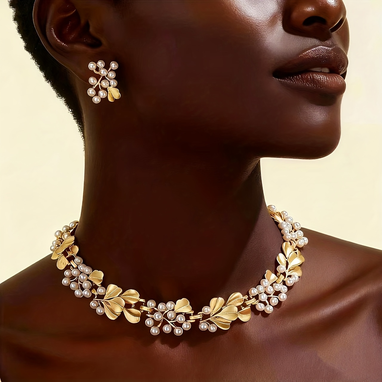 vintage fashion european and pearl necklace set perfect gift for wife family or girlfriend for special occasions Product details 0