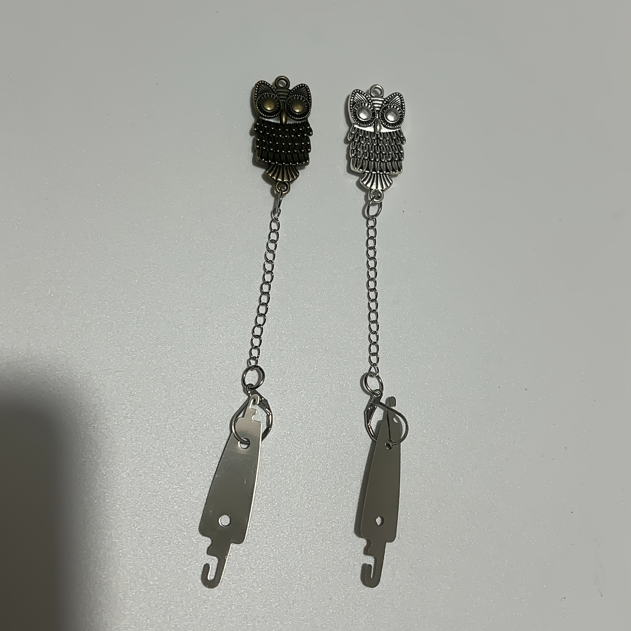 E-shop 2er-Set Eulen-Nadelhalter für Kreuzstich, magnetische Nadel-Nanny mit Nadel-Einfädler-Anhänger für Stickerei Nähwerkzeug Zubehör