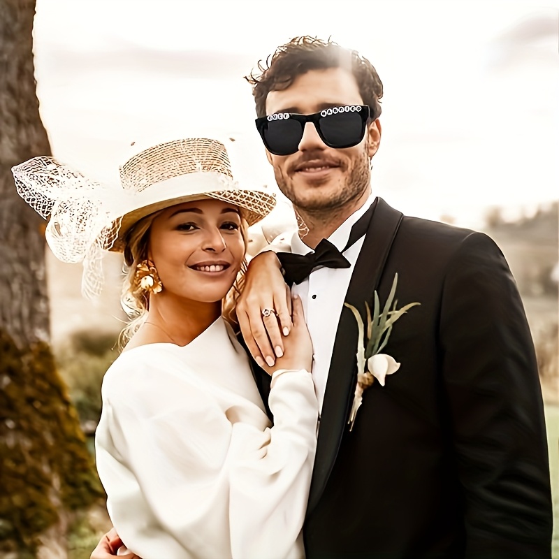 2pcs heart shaped classic bride groom glasses set design 