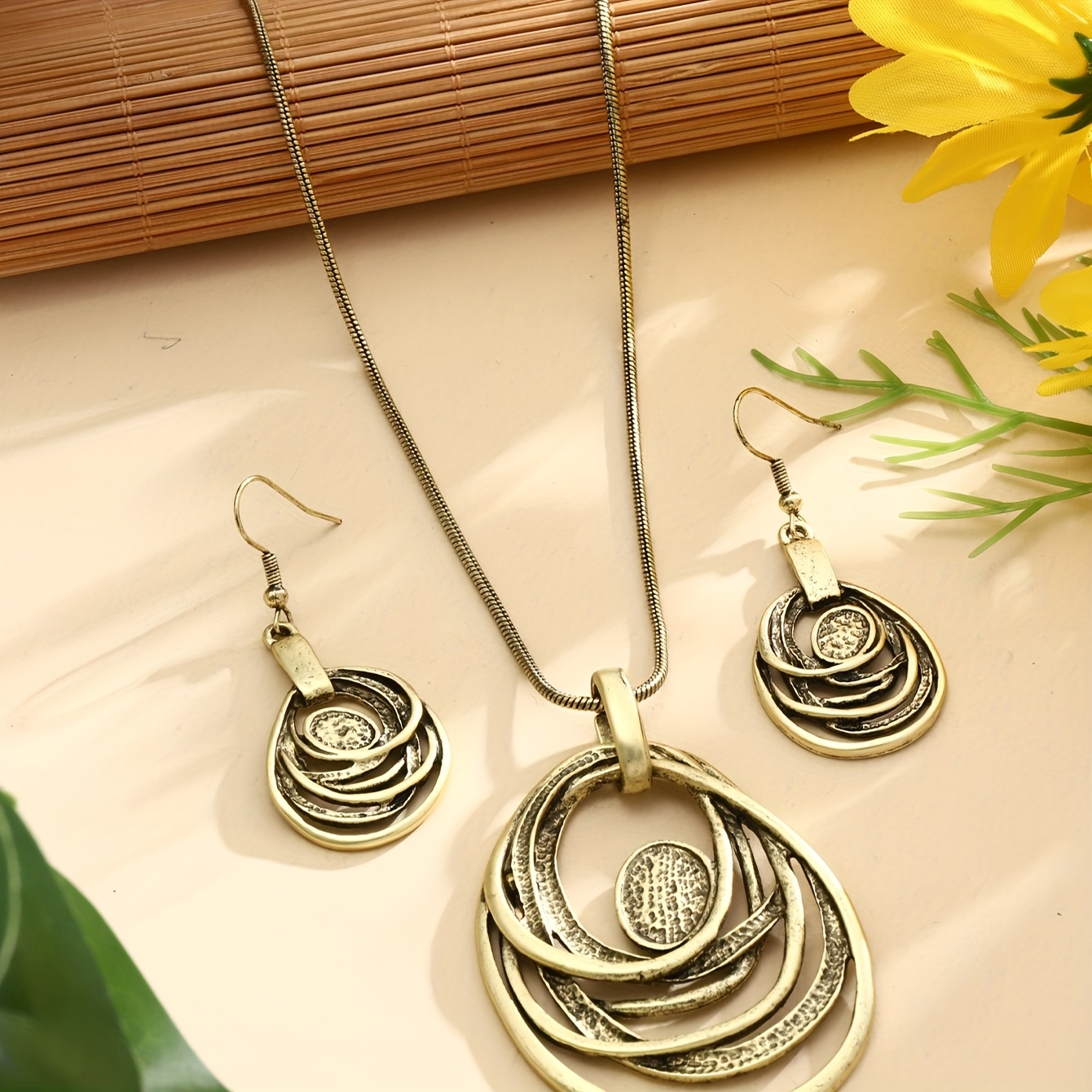 Women's Retro Geometric Necklace and Earring Set, Elegant Gift