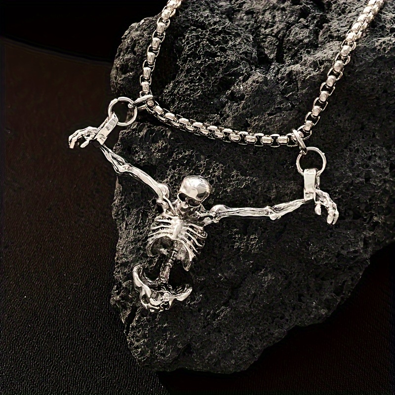 

Punk Skeleton Skull Necklace Captivity Skull Pendent Biker Rock Jewelry Gift For Men And Women