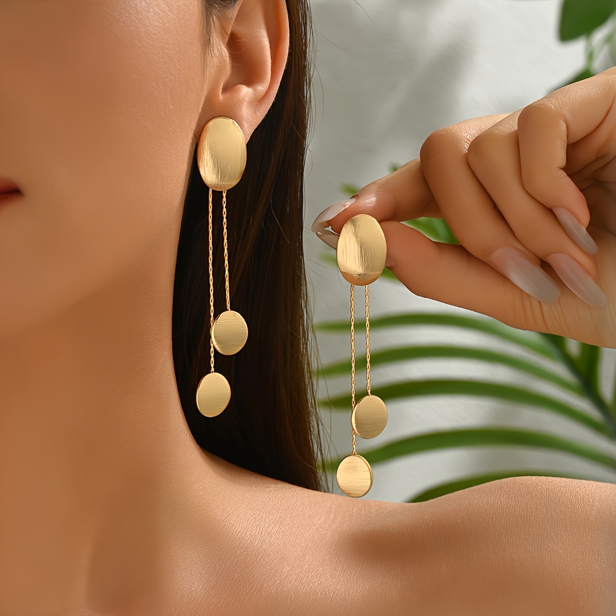 TEMU 1 Pair Easy Temperament Women's Earrings Fashion Trendy Individual Metallic Style Geometric Brushed Oval Pendant Tassel Long Stud Earrings Daily