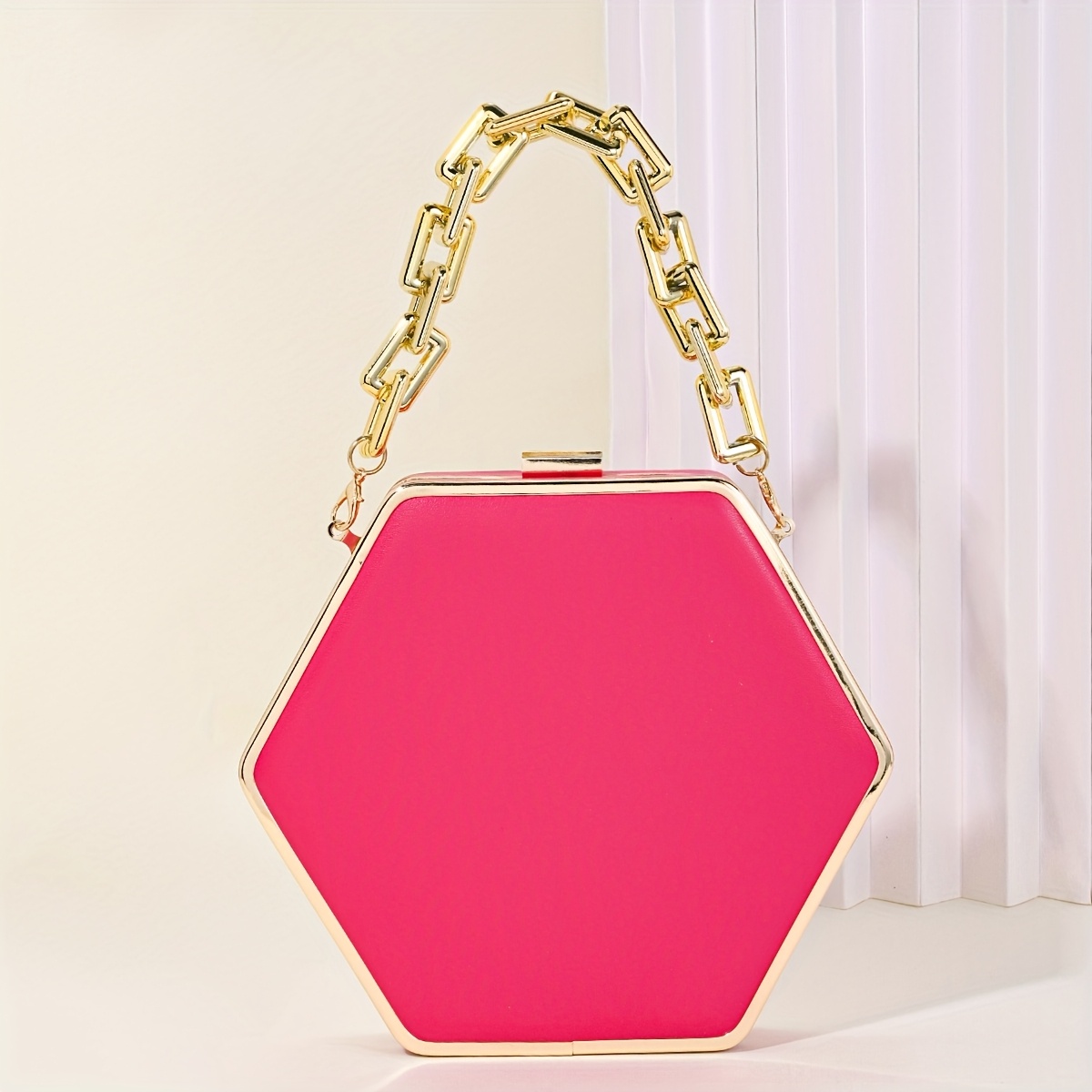 Elegant Hexagonal Clutch Bag with a Large Chain, Perfect for Evening Events, Parties, And Weddings.