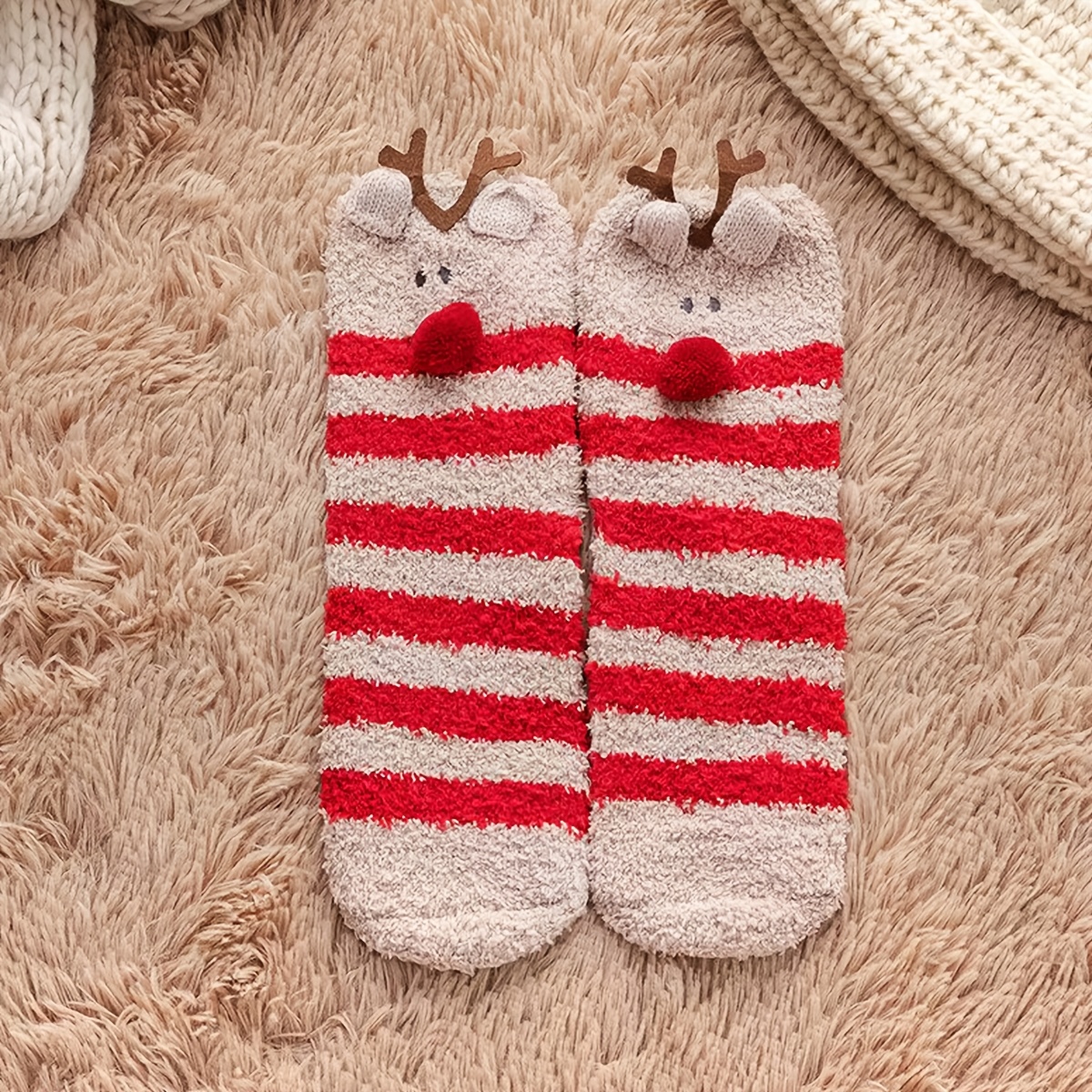 TEMU 1 Pair Women' Thickened Coral Plush Socks - Cozy Suitable For Floor, Christmas Gift Socks With Cartoon Patterns, Hand Washable Slippers For