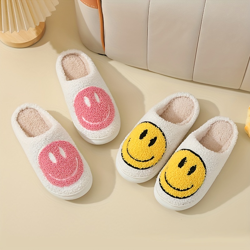 

Men's Smile Face Pattern Hollow Out Slip On Fuzzy Slippers, Comfy Non Slip Durable Soft Sole Thermal Bedroom Slides, Men's Indoor Footwear