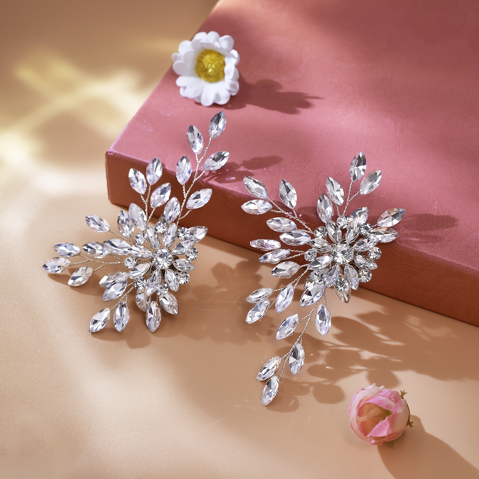 TEMU A Pair (2pcs) Of Luxurious Sparkling Rhinestone Shoe Clips Detachable Women's Shoe Clips Wedding Party Bridal Shoe Decoration Additions Hx54,