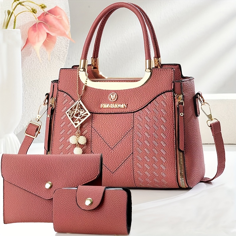 Ensemble Sacs Femme – Lot 3 Pièces Matelassé Premium Ensemble de Sacs pour Femmes : Petit Sac à Main, Sac Cadeau de Vacances, Sac Bandoulière, Sac Fourre-Tout, Imprimé, Design Matelassé, Design de Niche avec une Touche Premium, Tendance, Nouvelle Arrivée, Ensemble Multi-Pièces, Sac Décontracté Adapté à Diverses Occasions Quotidiennes comme Sorties et