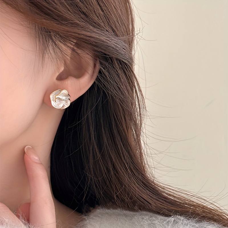 Elegant Camellia Flower Stud Earrings, Vintage Style, Alloy with 925 Silver Ear Post, Women's Fashion Jewelry, All-Season Accessory for Daily & Vacation Wear