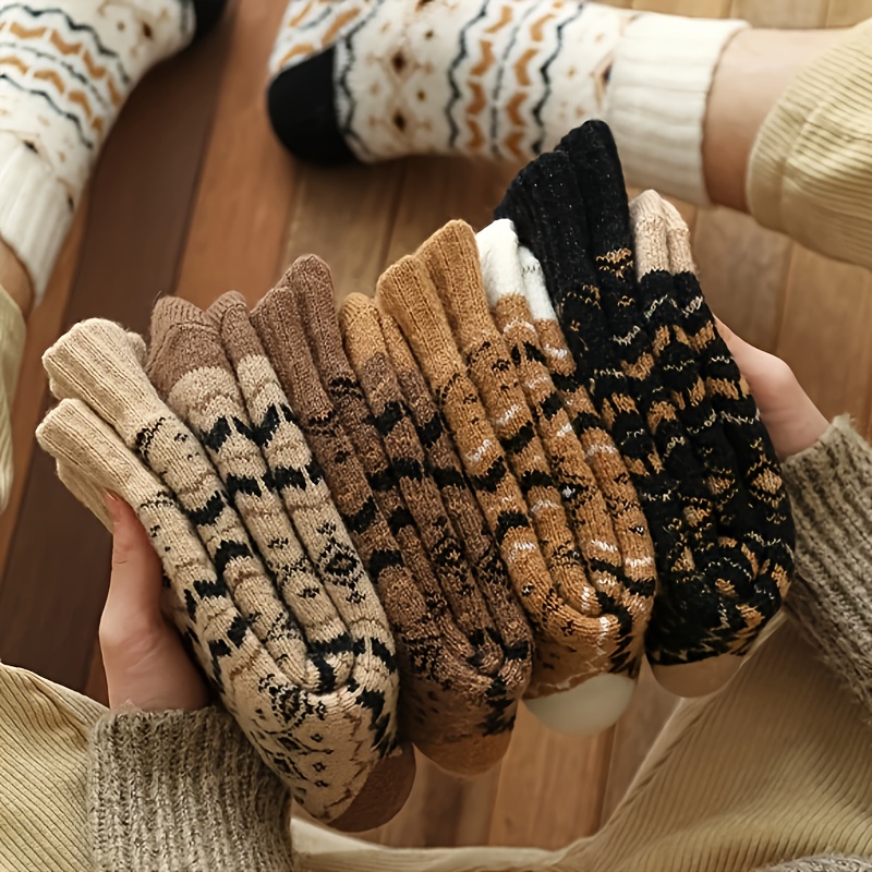 

5-pack Men's Mid-calf Socks, Autumn Winter Fleece Warm Plush Loop Socks, British Style Casual Long Tube Socks, Trendy Striped Pattern, Knit Polyester Fabric 95%, Elastane 5%