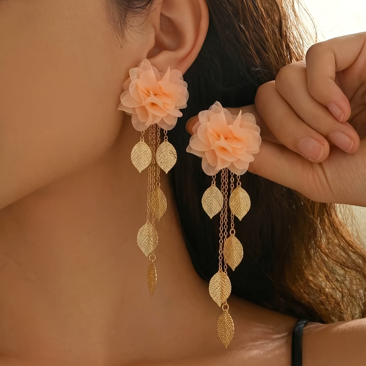 TEMU 1 Paire de Boucles d'Oreilles Pendantes Tendance pour Femme, Style et Vintage pour Printemps/Été, Boucles d'Oreilles Tombantes Fleur en avec