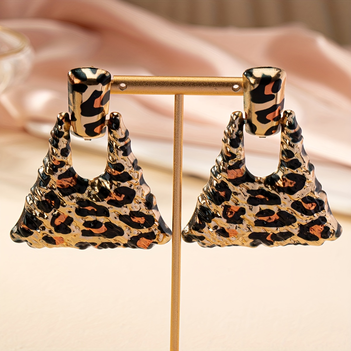 triangle shape leopard pattern dangle earrings simple sexy style creative female ear ornaments details 4