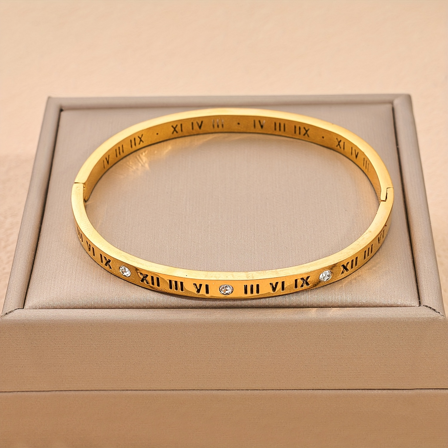 Women's Personalized 18K Gold Plated Roman Numeral Bracelet