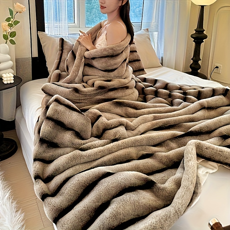 Luxurious Soft Striped Multifunctional Blanket, Faux Rabbit Fur Blanket, Provides , Suitable For Sofa, Bed, Office And Travel, Fashionable Blanket, Used In