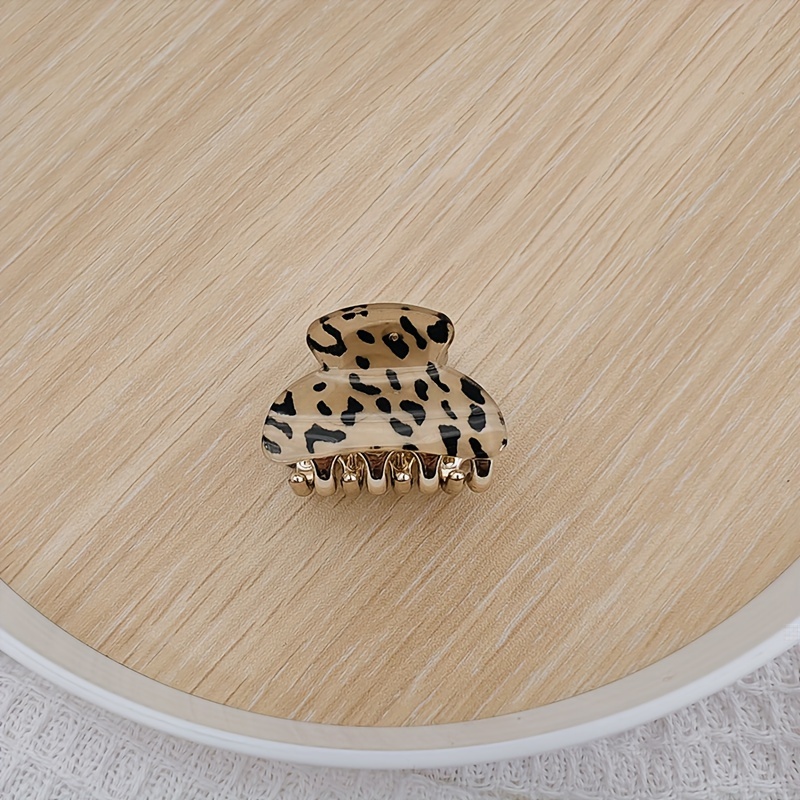 E-shop Beliebte mittelgroße Haarspange mit Leopardenmuster für halbhohe Frisuren, zum Fixieren von hohen Pferdeschwänzen und zur Kontrolle von Wilden