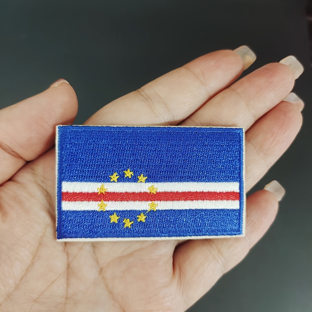 TEMU 1pc An Embroidered Patch Featuring Verde Flag, Ideal For Use On Apparel Such As Jackets, Jeans, Vests, And Bags. It Boasts Made From Sturdy