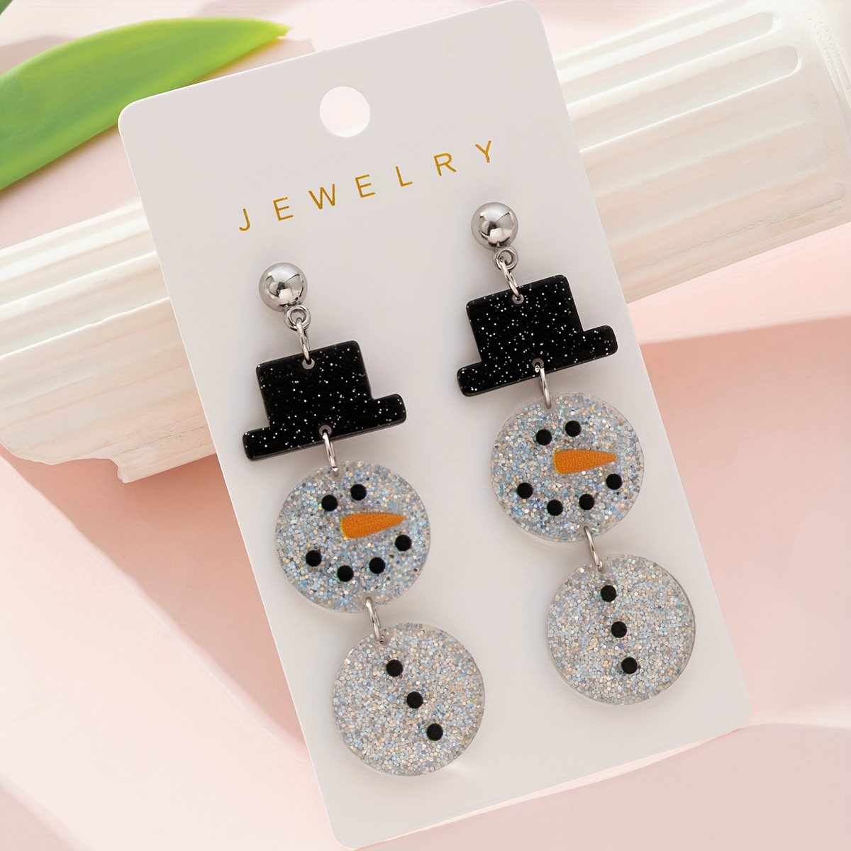TEMU A Pair Of Stylish Dangling Earrings Featuring A Cute Snowman Design For Christmas, Holiday Parties