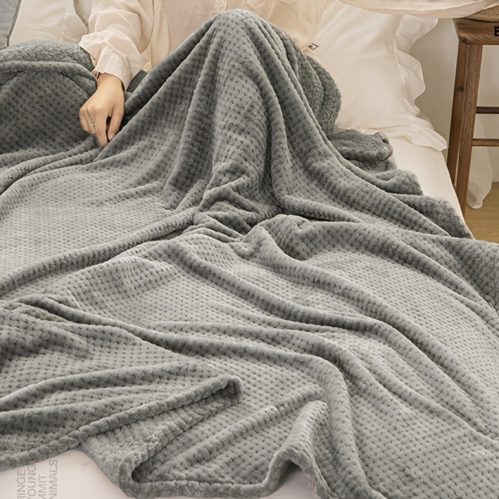 1pc traditional style waffle weave flannel throw blanket   polyester   multipurpose washed   250 300gsm   and bed cover details 7