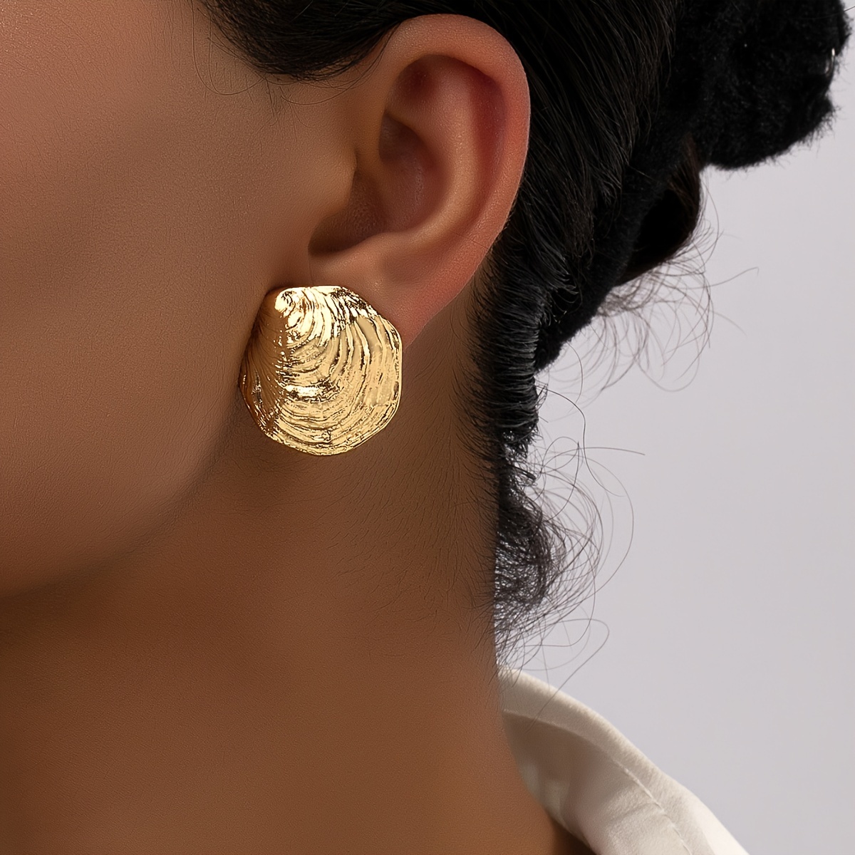 

Chic Vacation Shell Clip-on Earrings For Women - Zinc Alloy, No Piercing Required, Perfect Gift