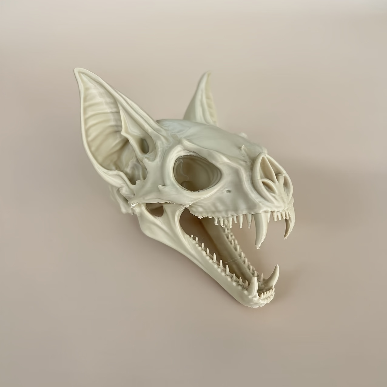 TEMU Bat-fantasy Sculpture Decorative Ornament, Best Gift For Halloween, Modern Home Decor Piece, Suitable For Bedroom Nightstand, Living Room