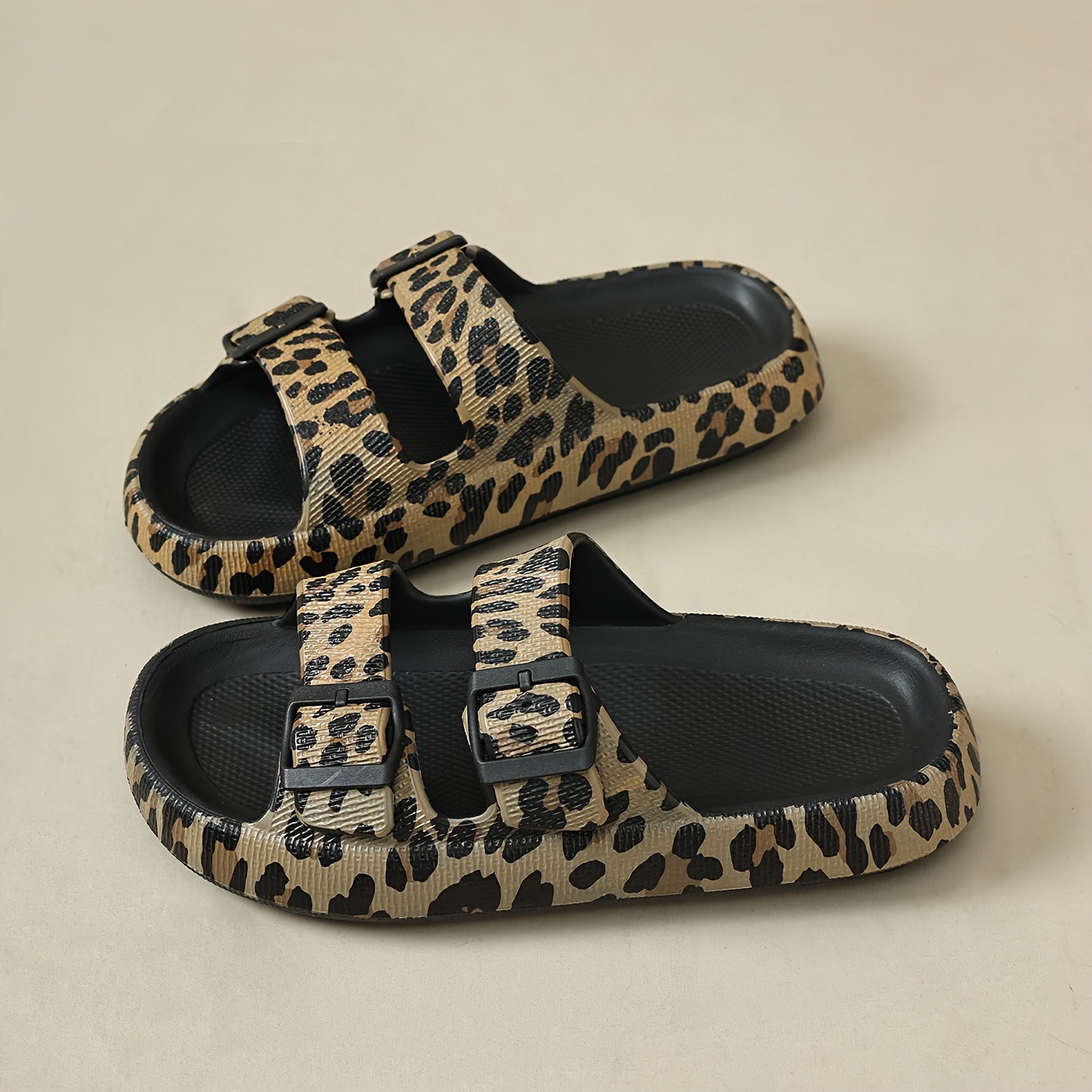 Image of New Double-breasted Indoor Slippers For Men And Women, Single-strap Slippers, Women's Summer Platform Leopard Print Outdoor Slippers, Women Shoes