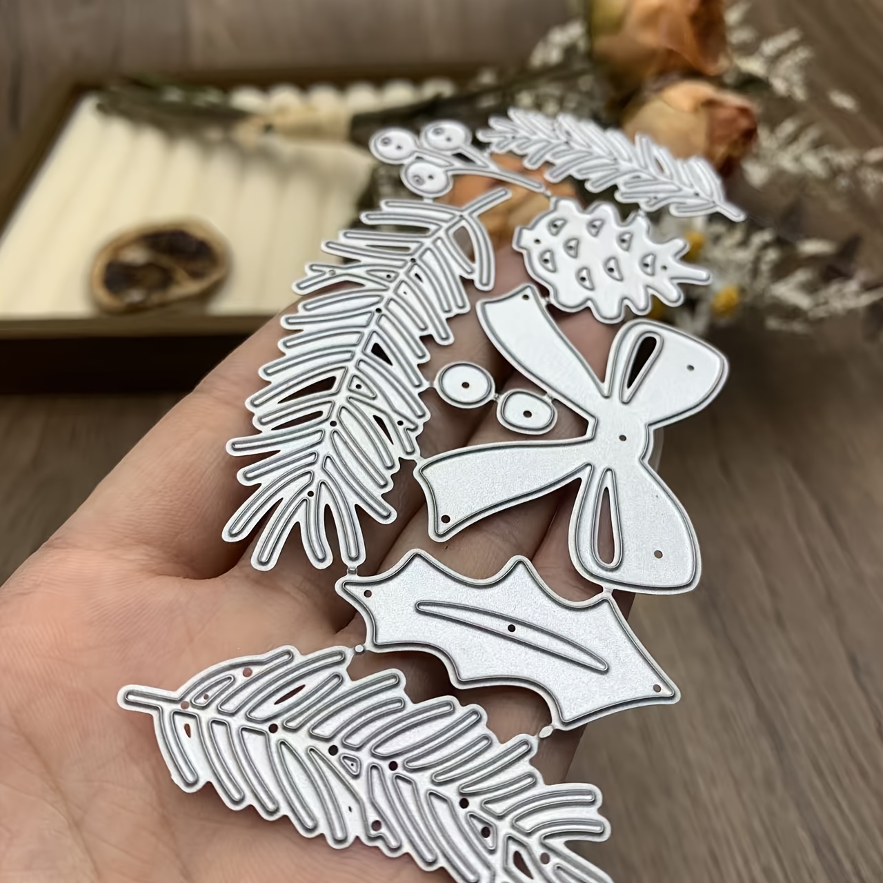 TEMU Christmas Greenery Metal Cutting Die Set, Pine , Holly, Bow, & Berry Die Cuts For Xmas Card Making & Holiday Scrapbooking