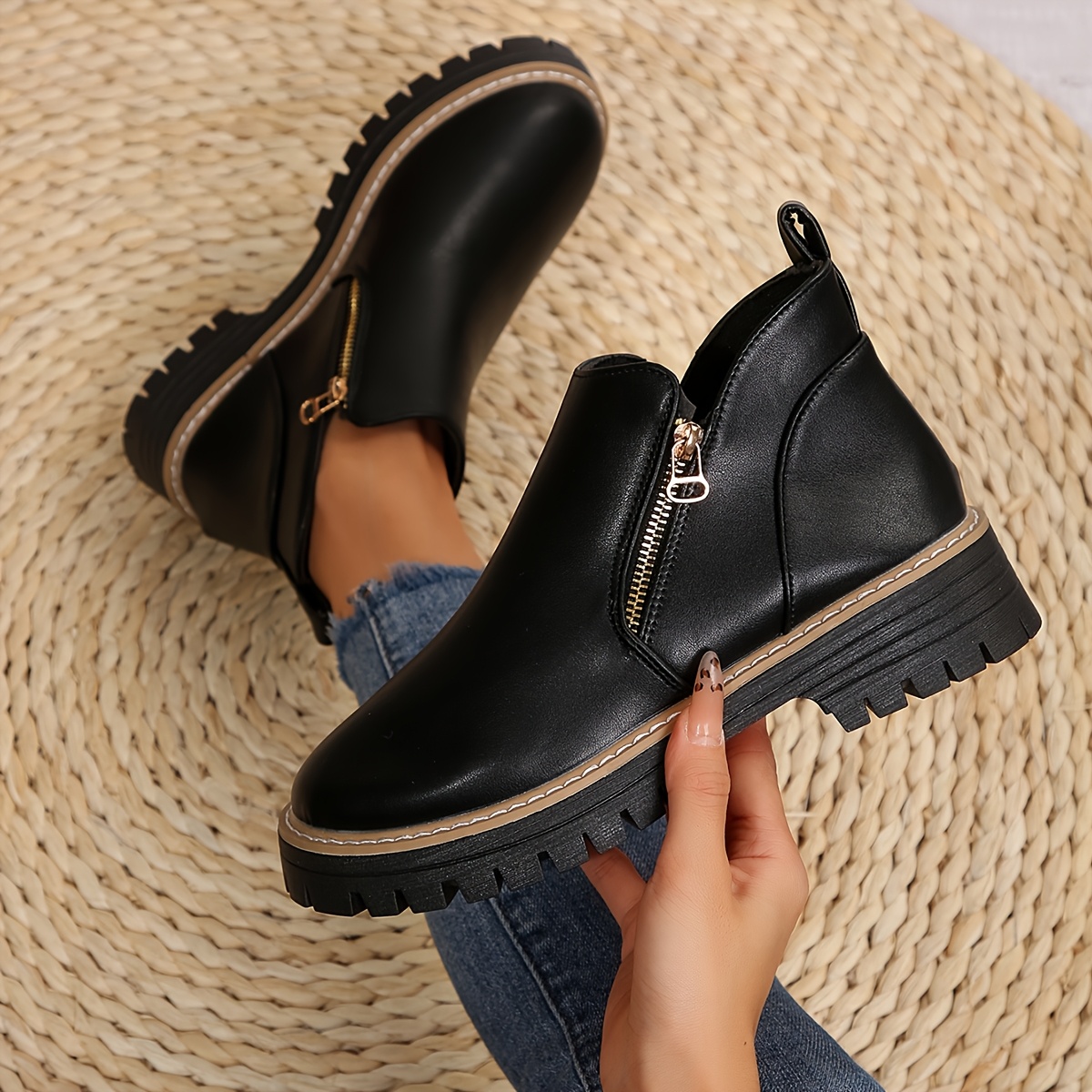 Women's Autumn And Winter New Thick-soled Breathable Low-heeled Round-toe Side Zipper Closed Short Boots, And Advanced Women's Shoes., Women Shoes