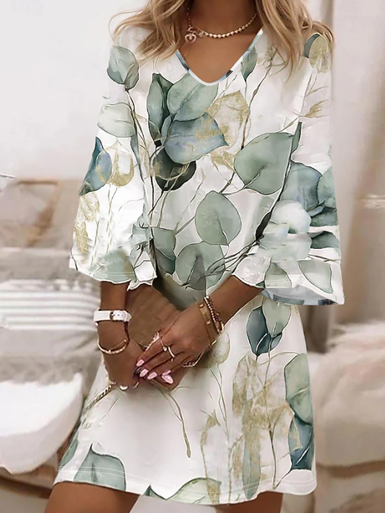 * Resort Style Floral Print Midi Dress[*]