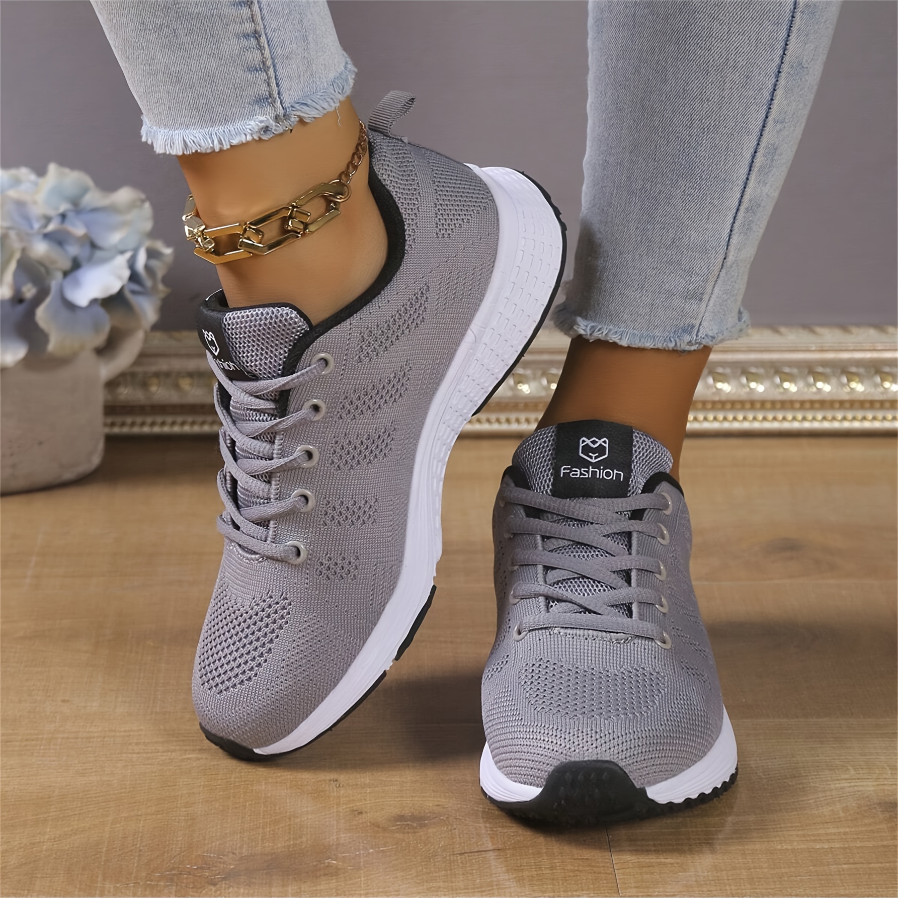 

1 Paire de baskets en respirante pour femmes - Chaussures de sport décontractées à lacets basses avec semelle en EVA, couleur unie, chaussures de course confortables pour toutes les