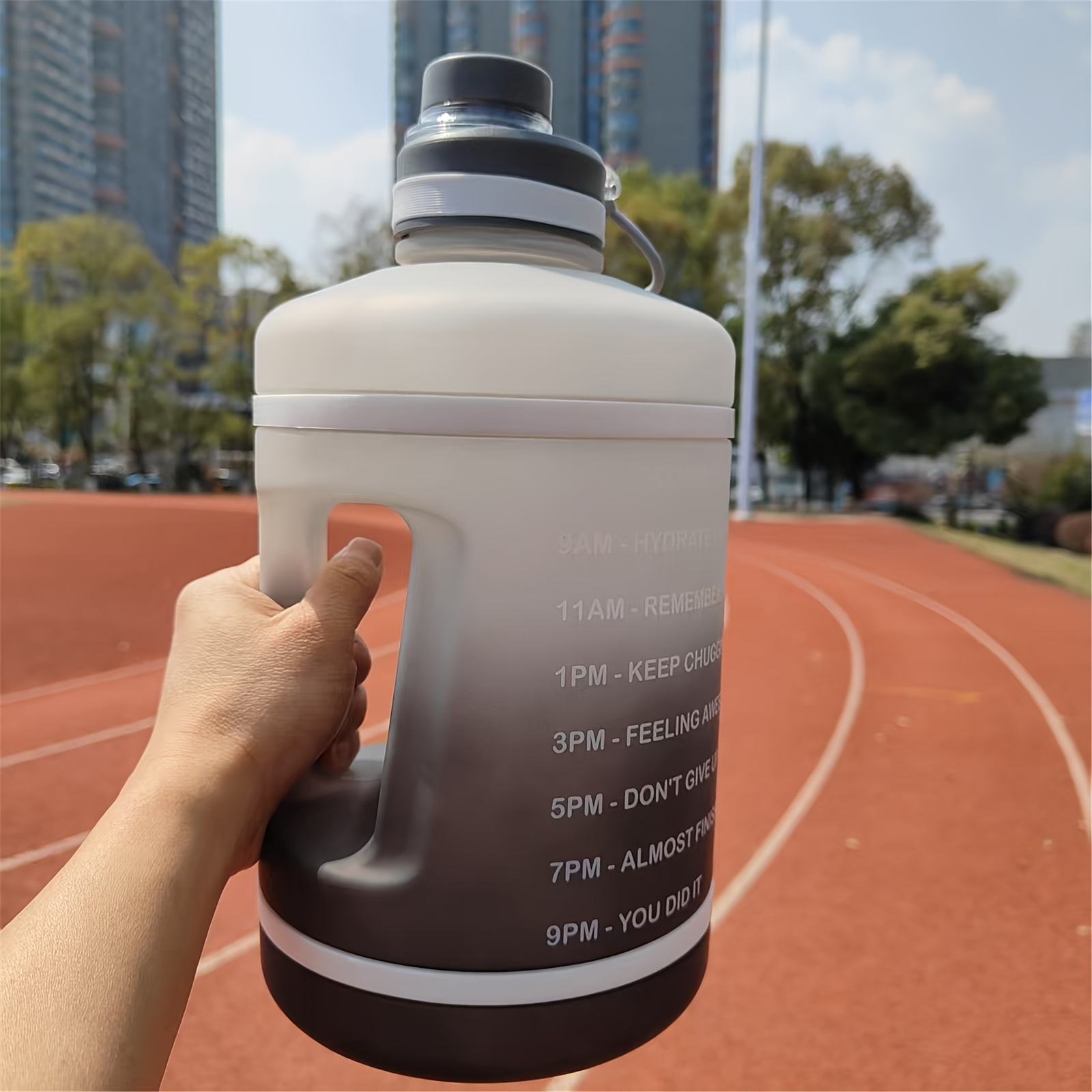 1pc 2.2L Extra Large Capacity Water Cup, 1pc 3.8L Large Capacity Sports Water Bottle, Portable Tumbler Cup for Fitness, Outdoor, Camping, Travel, and Family Gatherings