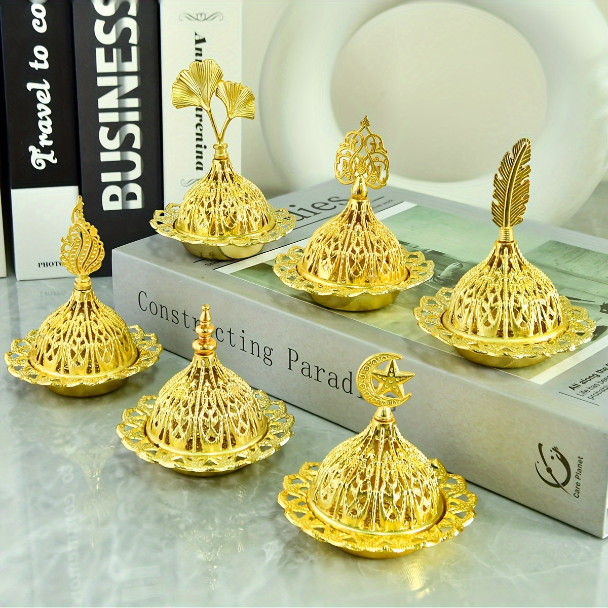 

Set Of 1 Golden Middle Eastern Style Incense Burner - Creative Home Decor Piece, Metal Incense Holder For Christmas, Halloween, Easter, Hanukkah, Thanksgiving - Aromatic Ceremony Decor