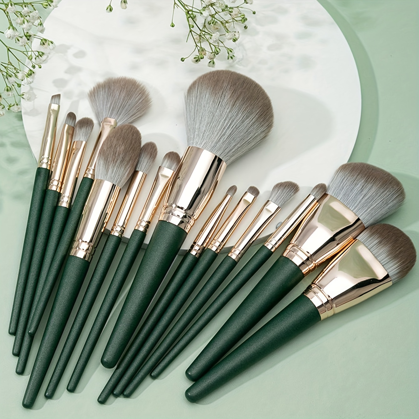 

14pcs Professional Makeup Brush Set - Includes Foundation, Blush, Eyebrow & Concealer Brushes - Nylon For Types - Ideal For Beginners & Pros, Makeup Brush Holder