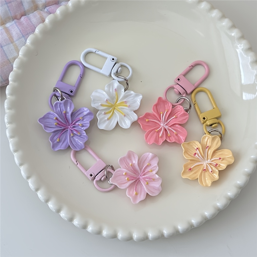 

5pcs Keychains, Sweet Minimalist Floral Charms, Lobster Clasp, Alloy/resin, Gift For Couples , Decorative Bag Accessories, , Student Bag Accessories